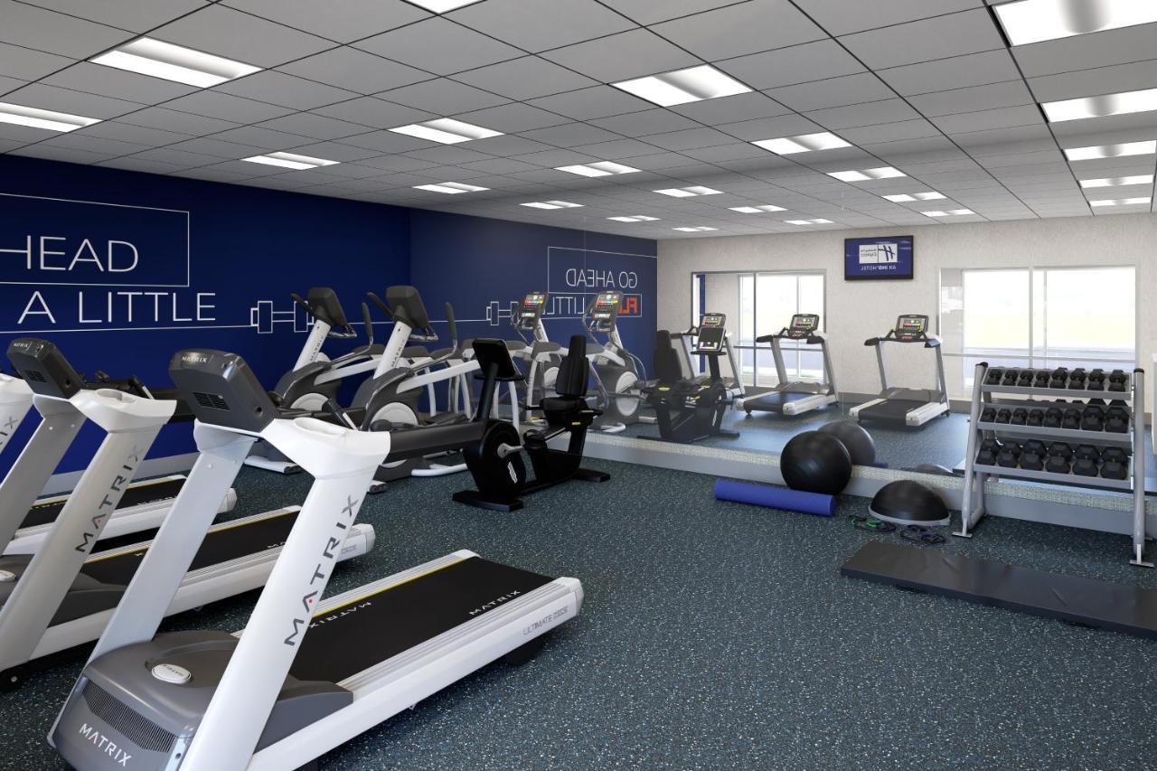 Holiday Inn Express & Suites - Tomah By Ihg Екстериор снимка
