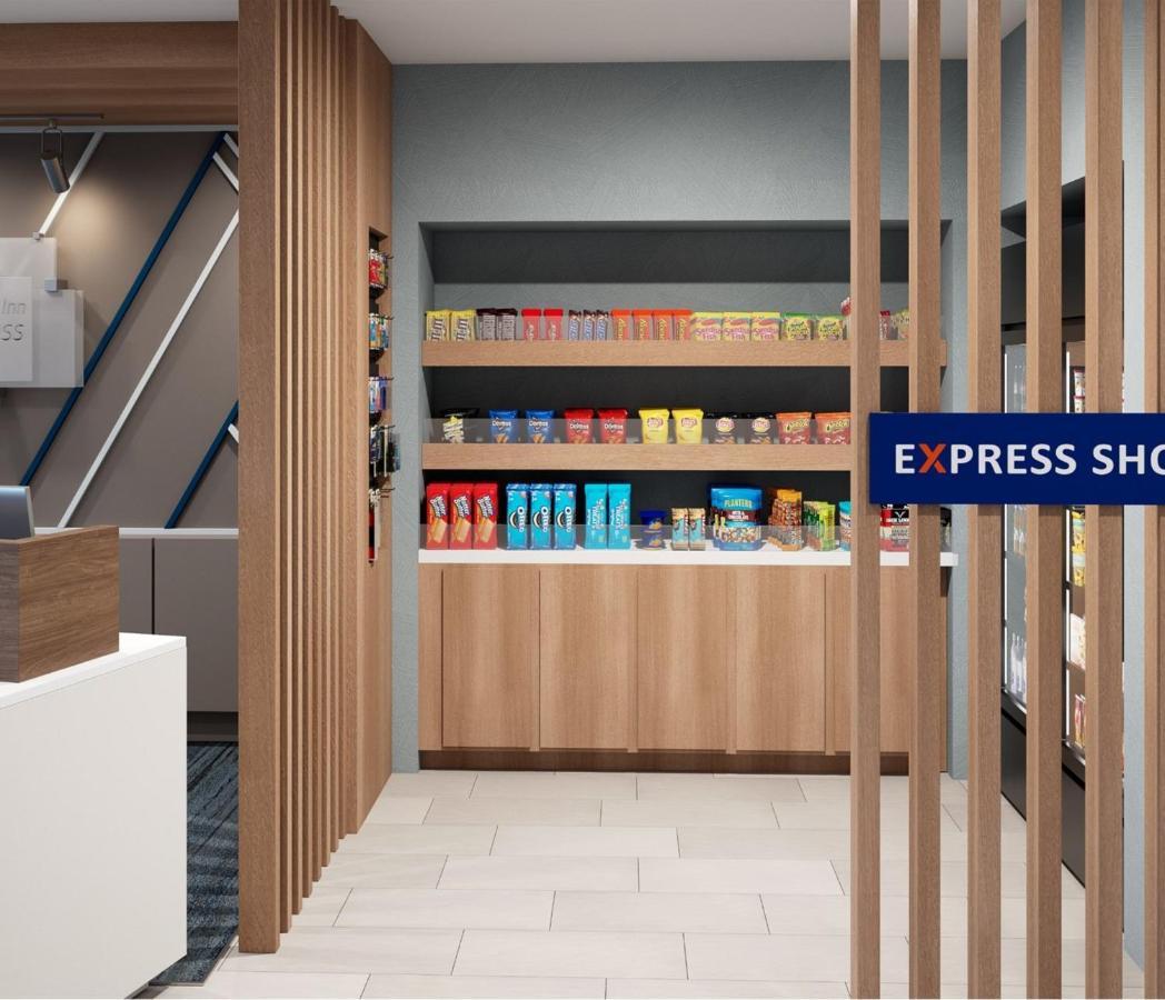 Holiday Inn Express & Suites - Tomah By Ihg Екстериор снимка